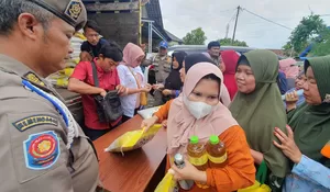 Ada Beras hingga Cabai Murah, Emak-emak Serbu Pasar Murah di Cibinong Bogor