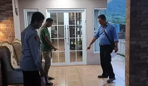 Pencuri di Bogor Langsung Gasak 2 Motor Depan Teras Rumah