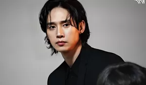 Foto Lawas Park Sung Hoon Aktor Antagonis Drama The Glory Beredar, Netizen:  Memiliki Visual Seorang Idol