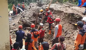 Hari Kedua, Empat Korban Tertimbun Longsor di Empang Bogor Belum Ditemukan, Salah Satunya Bayi 8 Bulan