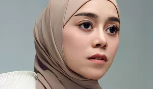 Lirik Lagu Insan Biasa-Lesti Kejora yang lagi Trending di Youtube Music