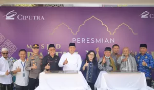Resmikan Masjid di Jatirangga, Plt Wali Kota Bekasi Tri Adhianto Bahagia dengan Masjid Megah