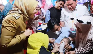 Anne Ratna Mustika-Atalia Praratya, Dua Perempuan Istimewa Jabar Kompak Sukseskan Pekan Imunisasi Nasional Pol