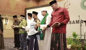 Hadiri Acara Santunan Anak Yatim HPN Kota Bekasi, Ini Harapan Plt Wali Kota Bekasi Tri Adhianto