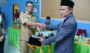 Asep Jaenal Arifin Resmi Menjabat Kades Warungmenteng, Ini Harapan Camat Cijeruk