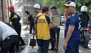 Melihat Gotong Royong di Wilayah Ratujaya, Ajak Warga Jaga Kebersihan lingkungan