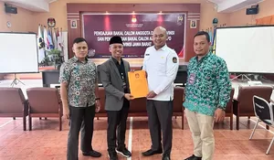 Daftar ke KPU, Gus Udin Resmi Maju jadi Calon DPD RI Jawa Barat pada Pemilu 2024