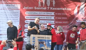Plt Wali Kota Bekasi Tri Adhianto Buka Jalan Santai KORMI di 7 Kecamatan