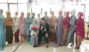 Warga Jatijajar Senang Diberi Pelatihan Tata Rias Pengantin 