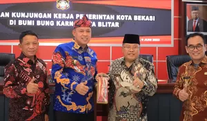 Sambangi Blitar, Plt Wali Kota Bekasi Tri Adhianto Belajar Tata Kelola Keuangan Daerah