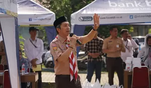 Serahkan Bansos RTLH di Cibadak, Wakil Wali Kota Bogor Dedie Rachim : Dari Rakyat, Kembalikan Untuk Rakyat