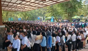 Membludak, Bursa Lowongan Kerja Taman Safari Bogor Diserbu Ribuan Pelamar, Begini Penjelasannya