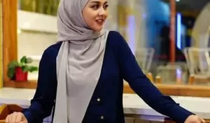 Putuskan Berhijab Usai Umrah, Pedangdut Jenita Janet Sumbangkan Sebagian Koleksi Wig untuk Penyintas Kanker