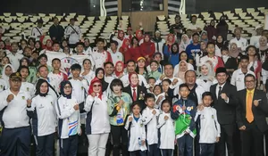 Bupati Anne Ratna Mustika Lepas Ratusan Atlet Purwakarta Dalam Festival Olahraga Rekreasi Nasional