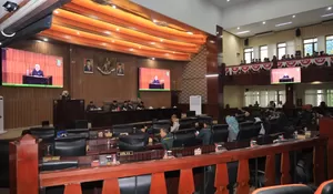 Pemerintah Kota Bekasi-DPRD Sepakati Perda Pelaksanaan APBD 2022, Tri Adhianto : Wujud Kerja Sama yang Baik