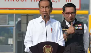 Lucunya Momen Ridwan Kamil Acungkan Jempol saat Presiden Jokowi Sambutan Tol Bocimi, Rupanya Ini Alasannya