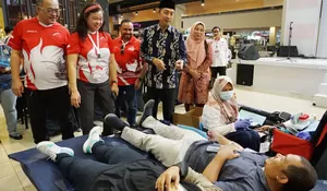 Ratusan Labu Darah Terkumpul Berkat Aksi Donor Festival Merah Putih di Botani Square