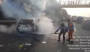 Mobil Innova Tabrak Truk Hingga Terbakar di Tol Tangerang Arah Jakarta, Berikut Kronologisnya
