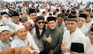 Harapkan Persatuan Bangsa, Menteri BUMN Erick Thohir dan Gus Miftah Berdoa Bersama 