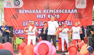 Sambut HUT RI Ke-78, Plt Wali Kota Bekasi Tri Adhianto Jalan Santai dan Senam Bersama Warga Pondok Melati