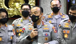 Polri Kerahkan 102 Ribu Personel Amankan Natal dan Tahun Baru