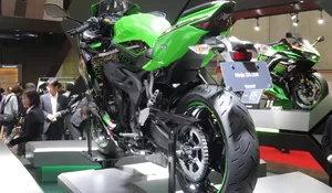 Kawasaki Luncurkan Motor Baru 28 November