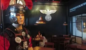 5 Restoran Ini Diprotes Keras Netizen,Hanya Gara-gara Pajangan