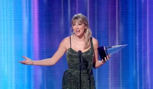 Taylor Swift Gugup Raih Piala AMAs 2019, Singkirkan Ariana Grande
