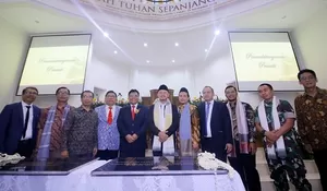 Bima Arya Ajak Jemaat Jaga Kebersamaan