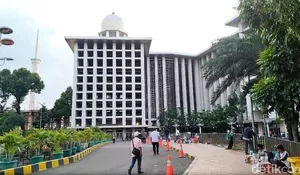 Masjid Istiqlal Gelar Salat Gerhana Usai Dzuhur