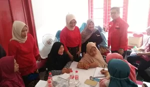 Peringati Hari Ibu, PDIP Kota Bogor Buka Pengobatan Gratis