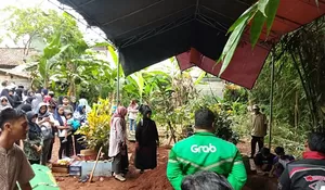 Jenazah Ruslianto Disambut Tangis Keluarga