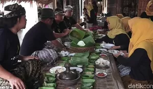 Warga Banyuwangi Menggelar Pelatihan Olah Kuliner Ritual Agar Tidak Punah
