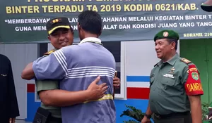 Dandim Kabupaten Bogor Peluk Samsuri