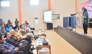 Bupati Minta Kaum Hawa Berani Unjuk Gigi