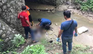 Olah TKP Mayat Anak Laki-laki di Bawah Jembatan, Polisi Temukan Barang Ini