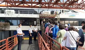 DPR Minta Pemerintah Umumkan Siaga 1 Corona