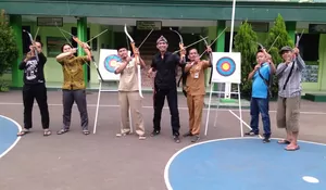 Perdana, Panahan Jadi Ekskul Siswa Mts Sirojul Munir