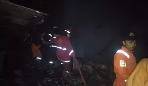 Tempat Pengelolaan Keripik Ludes Terbakar