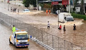 Banjir Masih Kepung Sebagian Area Ibu Kota, Ini Pesan Jokowi