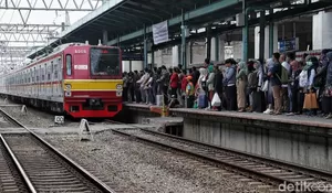 KRL Duri-Tangerang dan KA Bandara Kembali Beroperasi