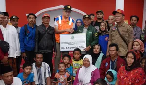 Pemprov Jabar Kucurkan Rp7,5 Miliar Bantu Korban Bencana