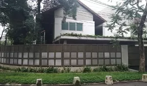 Mengintip Rumah Buronan KPK Eks Sekretaris MA Nurhadi, Megah Banget!