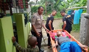 Bantu Warga Pengungsi