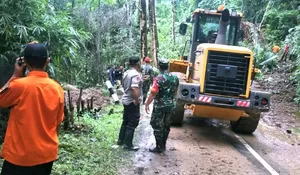 Wisatawan Geopark Ciletuh Terpaksa Nginap