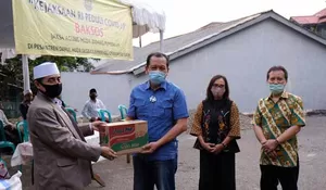 Kejagung dan Kejari Tebar Bantuan di Ponpes