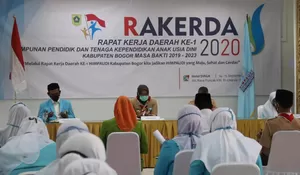 Buka Rakerda Himpaudi, Ade Yasin ingin Pengurus Berinovasi