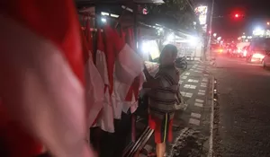 Tahun ini Penjual Bendera Sepi Peminat