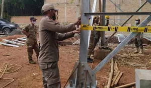 Astaga! 12 Tower Telekomunikasi di Parungpanjang Bodong