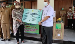 Bupati Bogor Terima Bantuan Alat Kesehatan dari PT. Antam